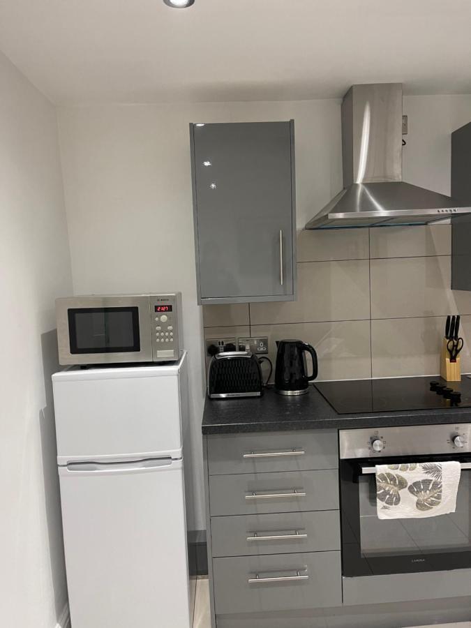Modern 1 Bedroom Holiday Apartment In Southminster ภายนอก รูปภาพ